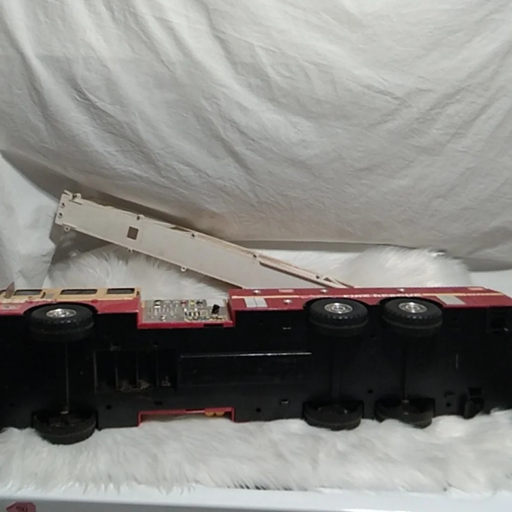 SALE! Vintage XL Tonka Fire Truck 🚒 Couple Flaws That Are Fixable Collectible